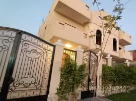Beautiful semi villa with private entrance in Sheikh Zayed- villa queen