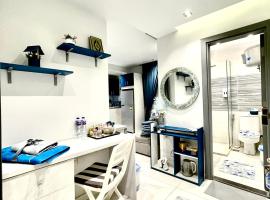 Luxury Studio House 589-2, hotel v destinaci Město 6. října
