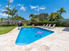 Hollywood Paradise Luxury 4BR 3BA Home and Outdoor Fun with Heated Pool, hotel com piscina em Hollywood
