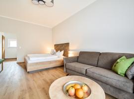 Wirt z´Uttlau Familienhotel Höng, hotel i Haarbach