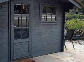 Delightful cosy cabin, camping en Margate