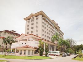 Mulia Hotel, hotel cerca de Aeropuerto de Limbang - LMN, Bandar Seri Begawan