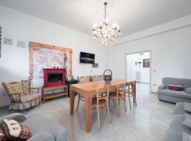 Flaminia Bright & Roomy Apartment, hotel a Pesaro