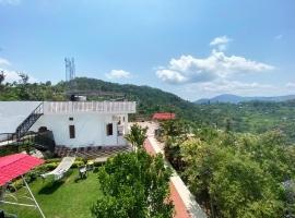 Shyamlatal Hilltop Homestay, hotel di Tanakpur