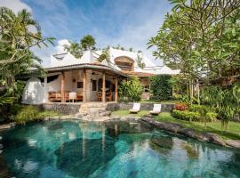 Casa Mila - 4 BR Luxury Family Villa 5 Min from Canggu Beach - Bali