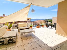Murphy Holiday Home - Residenza Gotteland, hotel con estacionamiento en La Maddalena