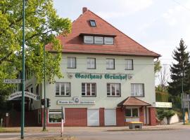 Gasthaus & Hotel Grünhof, parkolóval rendelkező hotel Odera-Frankfurtban