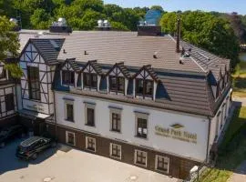 Grand Park Hotel