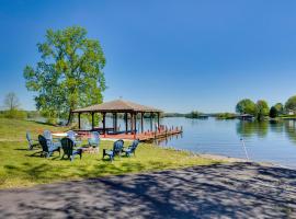 The View - Waterfront Lake Anna Home with Dock!, Hotel in Bumpass