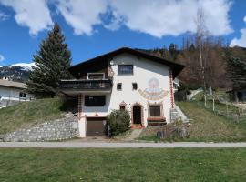 Chalet Tgaplotta by Interhome, chalet i Alvaneu