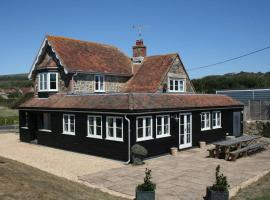 Greystone Cottage - Sea views, short stroll to a beautiful sandy beach, casa de temporada em Brook