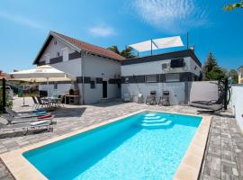 Villa Damjan in Istrien, hotel in Peroj