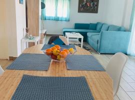 Villa ,,Sea Breeze,, - home by the sea: Nea Anhialos şehrinde bir tatil evi