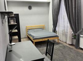 Ultra Hostel, hotell i Dushanbe