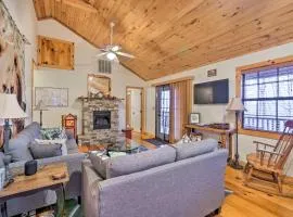 Murphy Family Cabin with Fire Pit and Forest Views!