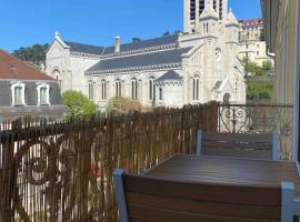 Studio refait à neuf en hypercentre avec balcon, sewaan penginapan di Aix-les-Bains