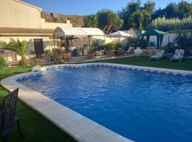 Cortijo Esquina B&B Guesthouse, guest house in Arboleas