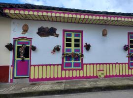 Hostal Casa Madrigal, homestay in Filandia