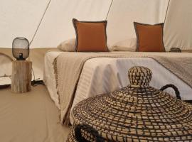 Camping les lodges du Tarn, hotel en Mostuéjouls