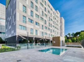 Holiday Inn Express - Madrid - Airport by IHG, hotel v destinaci Madrid