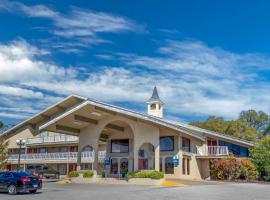 Best Western Sunday House Inn, hotel in Kerrville
