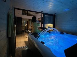 Les suites de Stanislas jacuzzi & spa, hotel con tinas de hidromasaje en Nancy