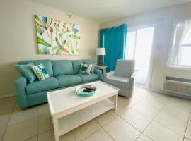 Emerald Skye 52 by ALBVR - Beautifully decorated beachfront condo