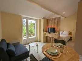 Studio confort à Angoulême avec terrasse, proche transports, idéale pour couples et bébés. - FR-1-653-231