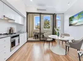 KozyGuru | Chippendale | Kozy Clean Beautiful APT