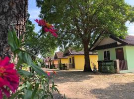 Ban Rai Plai Na บ้านไร่ปลายนารีสอร์ท, penzion v destinaci Ban Mai Pho Thong
