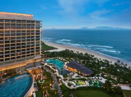 New World Hoiana Beach Resort, golf hotel in Hoi An