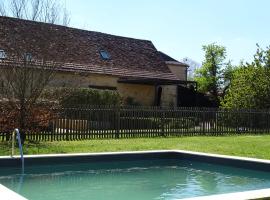 Gîte Un ange passe en Périgord, cottage in Le Buisson de Cadouin