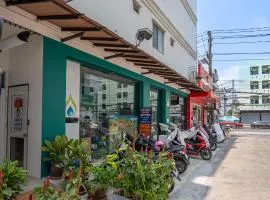 Santi White House Patong