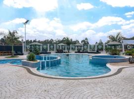 Cozy Two-BR Apartment in Tatu City, hotel in Nairobi