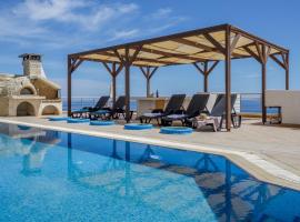 Aegean Blue Dream Villa - Crete's Aqua Paradise, hotel em Lygaria