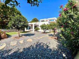 Cute Bodrum Home, Modern 2 plus 1 stand alone house with garden, near the beach, cottage in Bodrum City