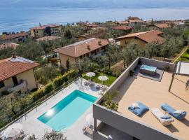 Evo Suites Apartments, hotel en Limone sul Garda