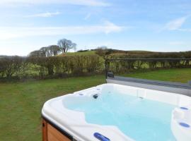 Oak View, hotel with parking in Llanddeusant