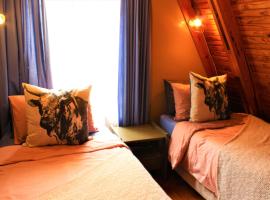 Serenity Graskop, 3 bedroom A-Frame cottage, hotel in Graskop