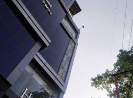 Hotel Hirapanna, hotel v destinaci Bareilly