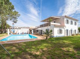 Aljezur Villas, albergue en Aljezur