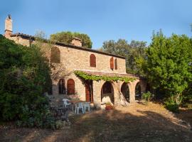 Casa Poggio Agliai basso, hotel in Suvereto