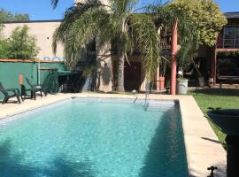 Hotel Cristobal de Colón、コロンのホテル