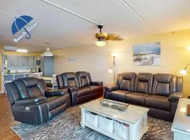 MT1004 Beautiful Newly Remodeled Condo with Gulf Views, Beach Boardwalk and Communal Pool Hot Tub