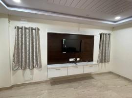 Fully Furnished 3 BHK with Parking in Prime Area - 2nd Floor, alquiler vacacional en Visakhapatnam