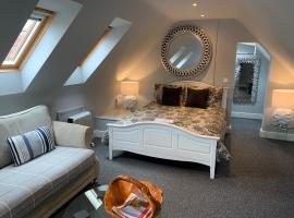 The Coquet Apartment - short stroll to Warkworth Castle and Hermitage, hotel i Warkworth