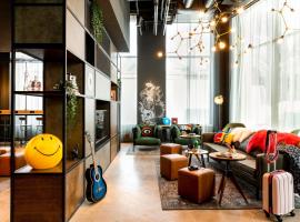 Moxy Glasgow SEC، فندق في غلاسكو