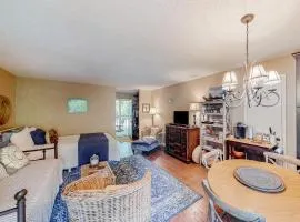 Apple Valley Treetop Villa