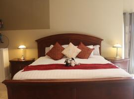 Farmhouse Suite, familiehotel in Port Hope