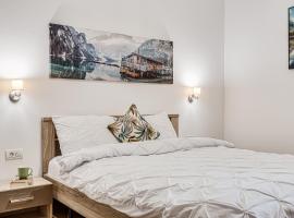 Old Town Luxurious Apartment